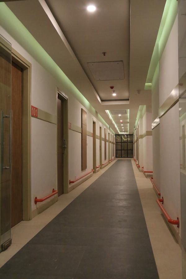 Max Hotels Jabalpur Zewnętrze zdjęcie