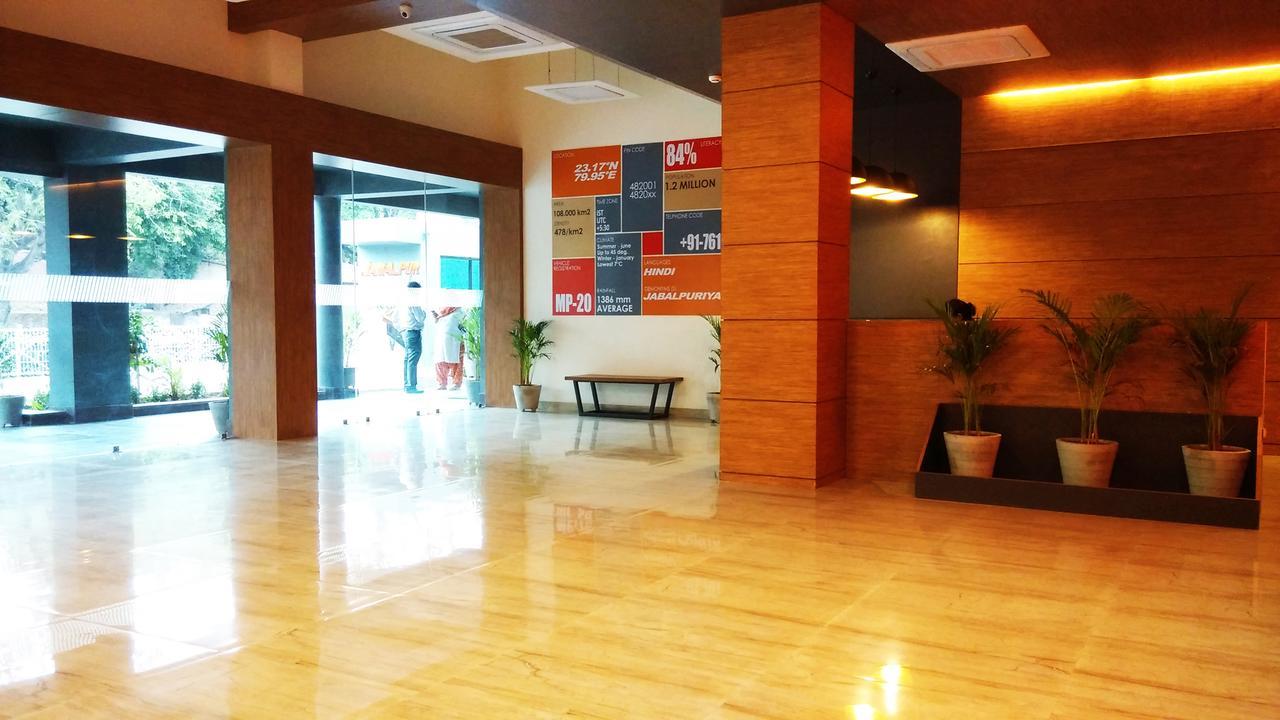 Max Hotels Jabalpur Zewnętrze zdjęcie