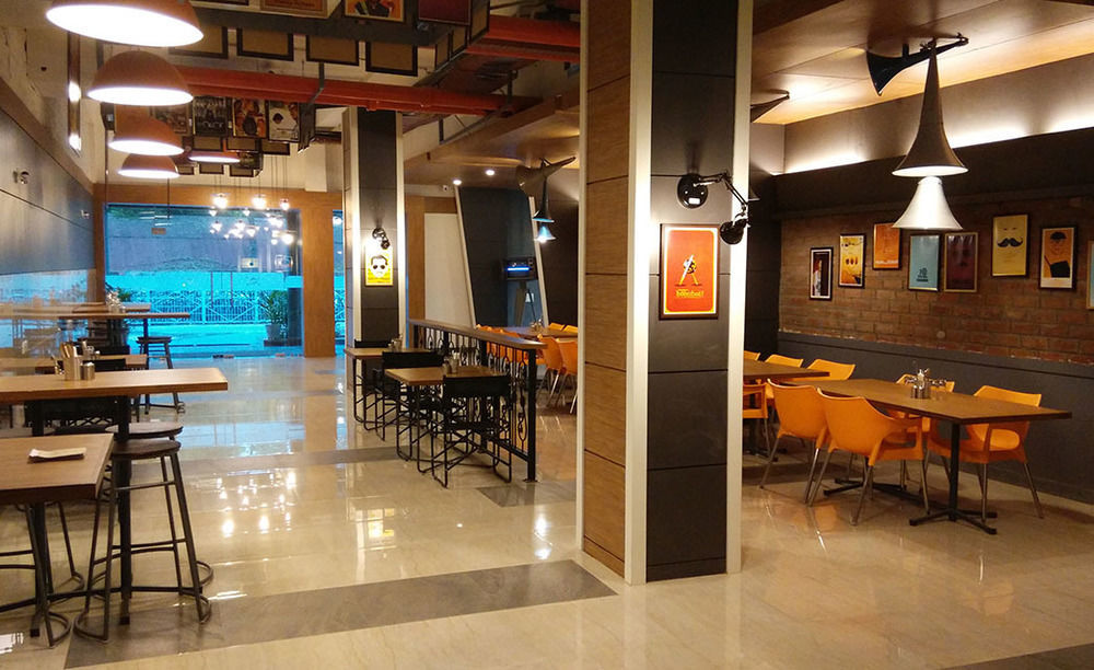 Max Hotels Jabalpur Zewnętrze zdjęcie
